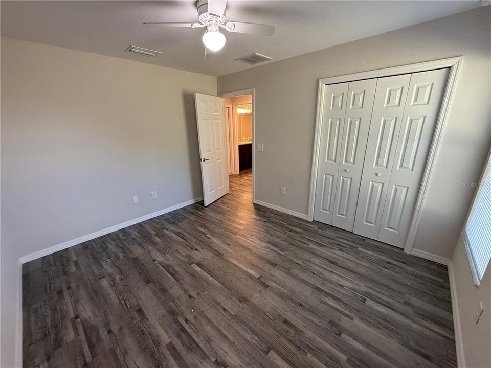 For Rent: $2,100 (4 beds, 2 baths, 1612 Square Feet)