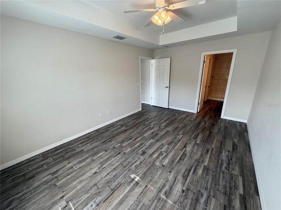 For Rent: $2,100 (4 beds, 2 baths, 1612 Square Feet)