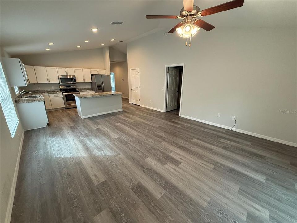 For Rent: $1,850 (3 beds, 2 baths, 1351 Square Feet)