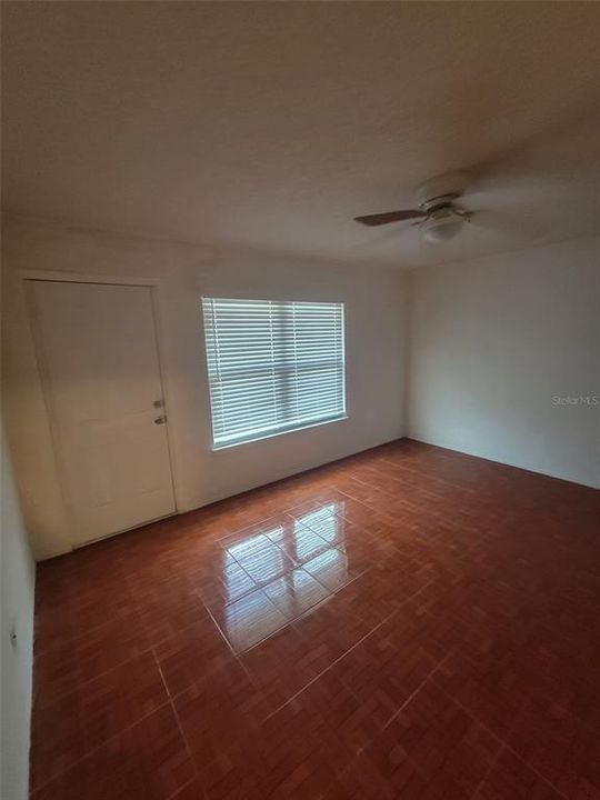 For Rent: $2,200 (3 beds, 2 baths, 1180 Square Feet)