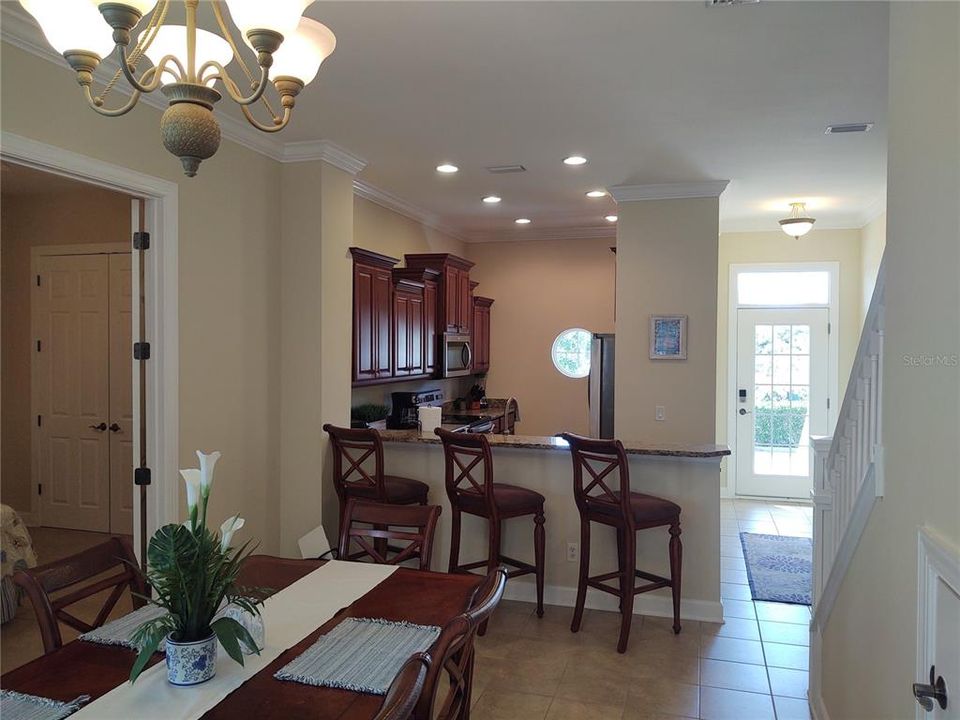 dining room into kitchen