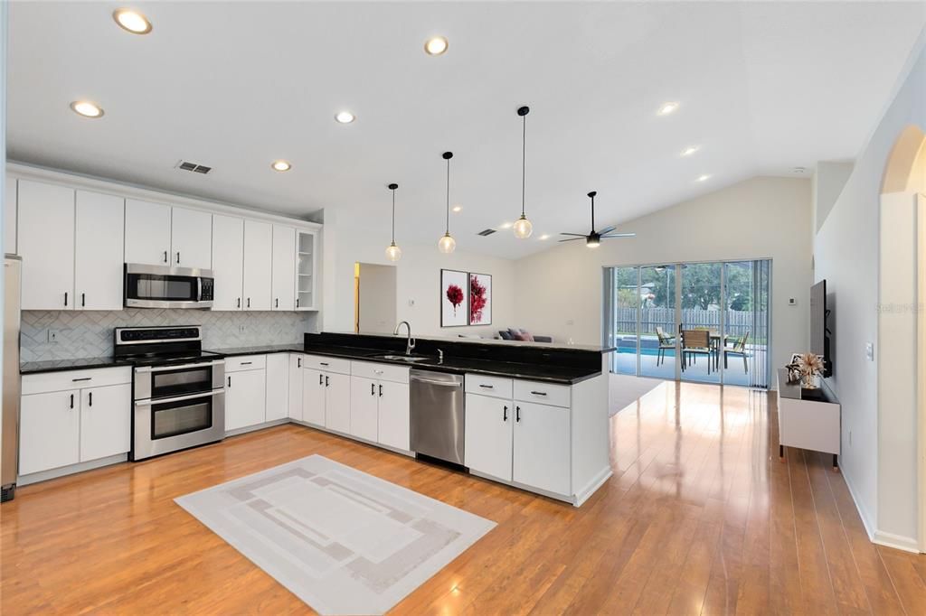 Kitchen/Living Room