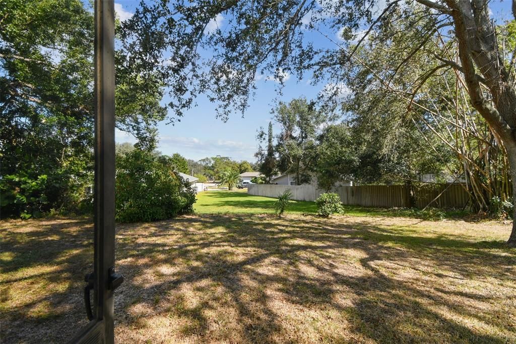 Active With Contract: $574,916 (3 beds, 2 baths, 1884 Square Feet)