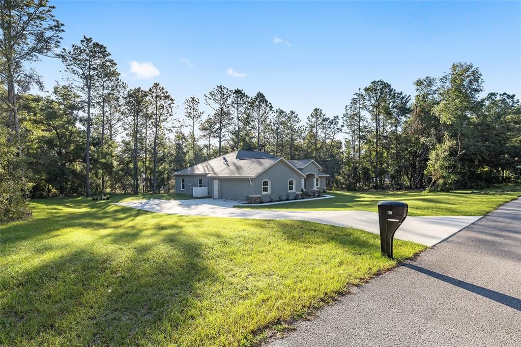 For Sale: $475,000 (3 beds, 2 baths, 2009 Square Feet)