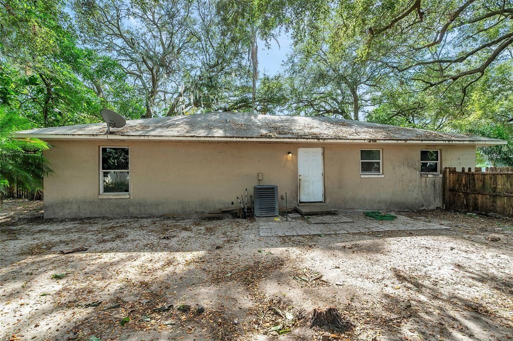 For Sale: $199,000 (4 beds, 2 baths, 1360 Square Feet)