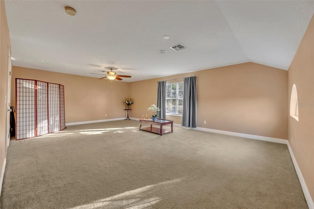 Upstairs Bonus Room