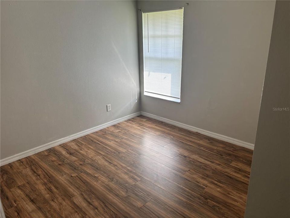 For Rent: $1,575 (3 beds, 1 baths, 1015 Square Feet)