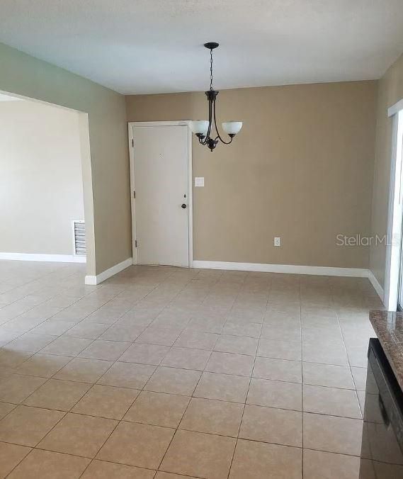 For Rent: $2,500 (3 beds, 2 baths, 1632 Square Feet)