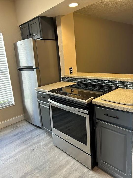 For Rent: $1,595 (2 beds, 2 baths, 935 Square Feet)