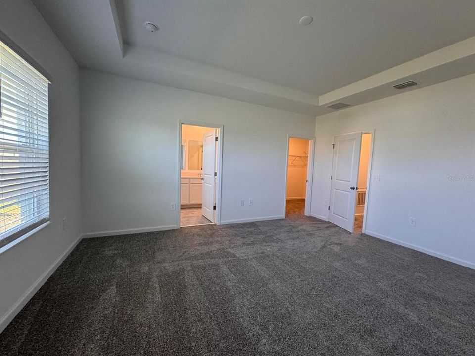 For Rent: $2,000 (3 beds, 2 baths, 1689 Square Feet)