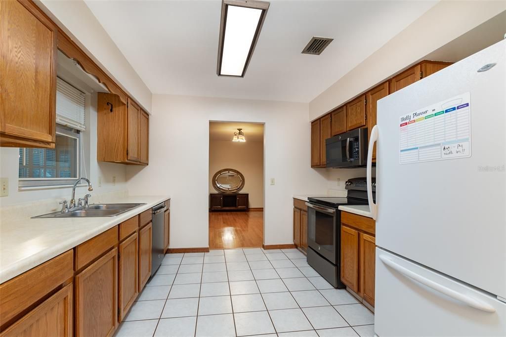 For Sale: $375,000 (3 beds, 2 baths, 1846 Square Feet)