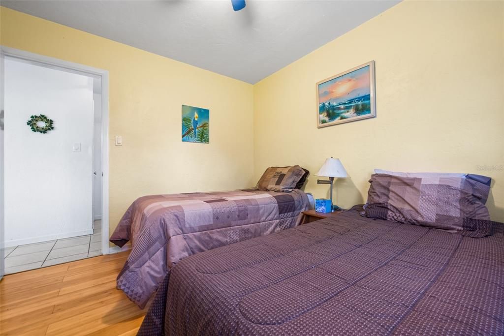 For Sale: $200,000 (3 beds, 2 baths, 1243 Square Feet)