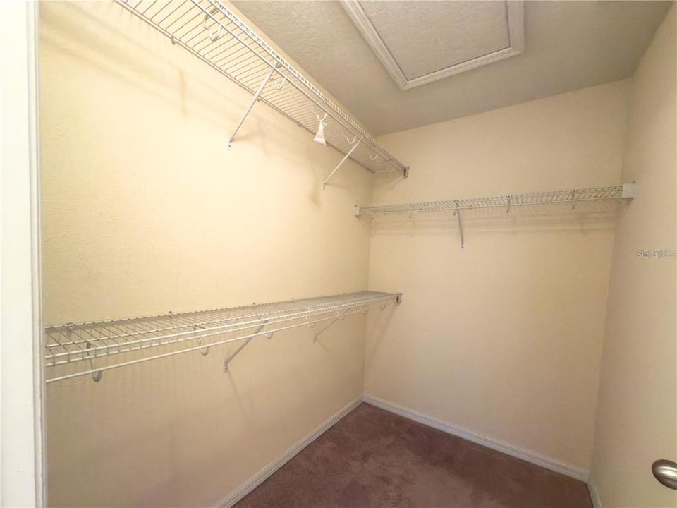 Walk-in Closet