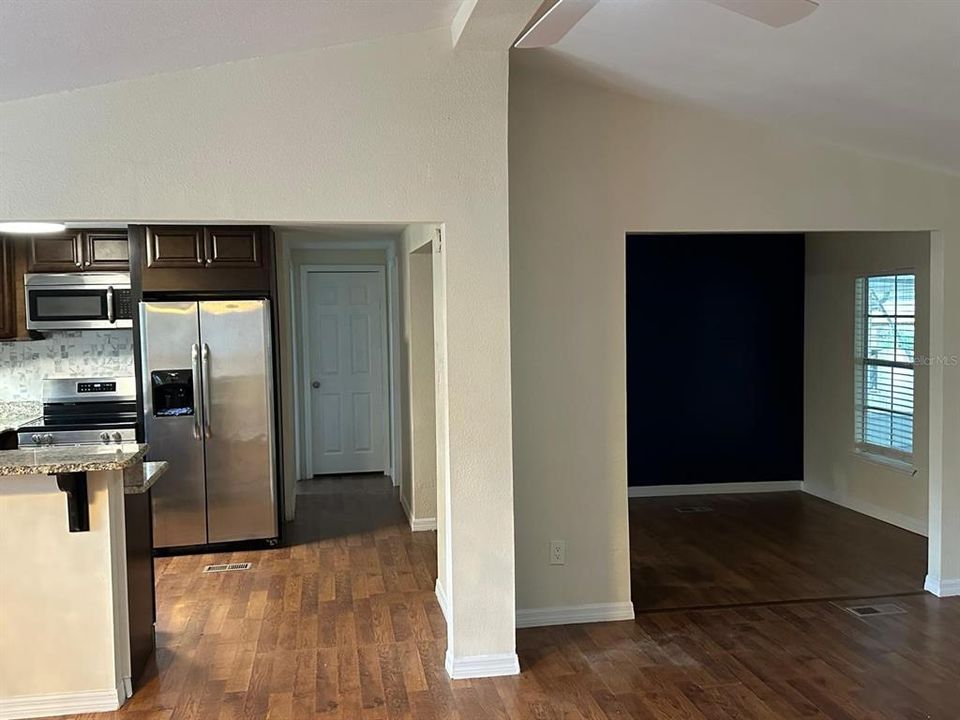 For Rent: $2,500 (3 beds, 2 baths, 1344 Square Feet)