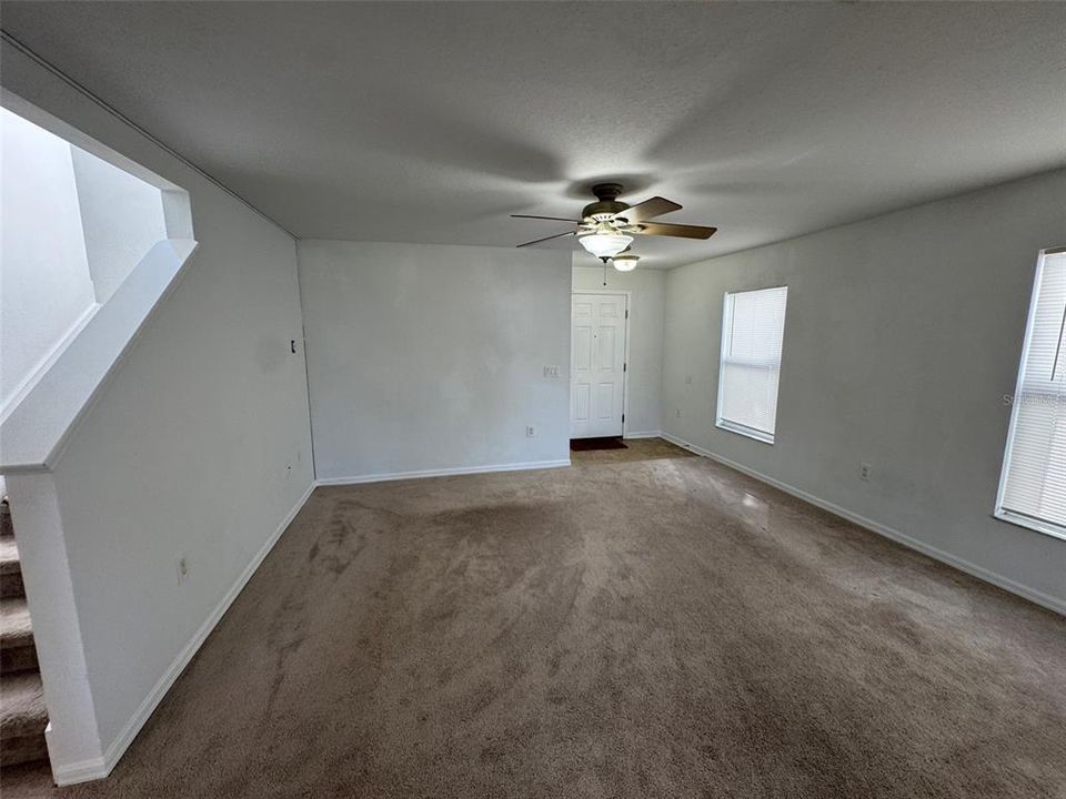 For Rent: $3,000 (3 beds, 2 baths, 1596 Square Feet)