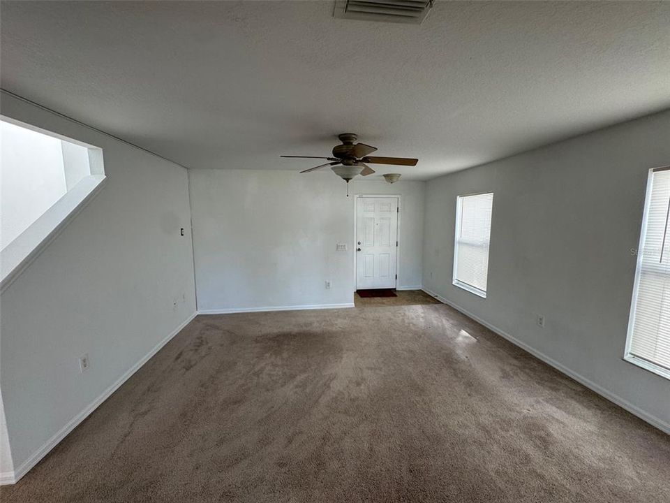 For Rent: $3,000 (3 beds, 2 baths, 1596 Square Feet)