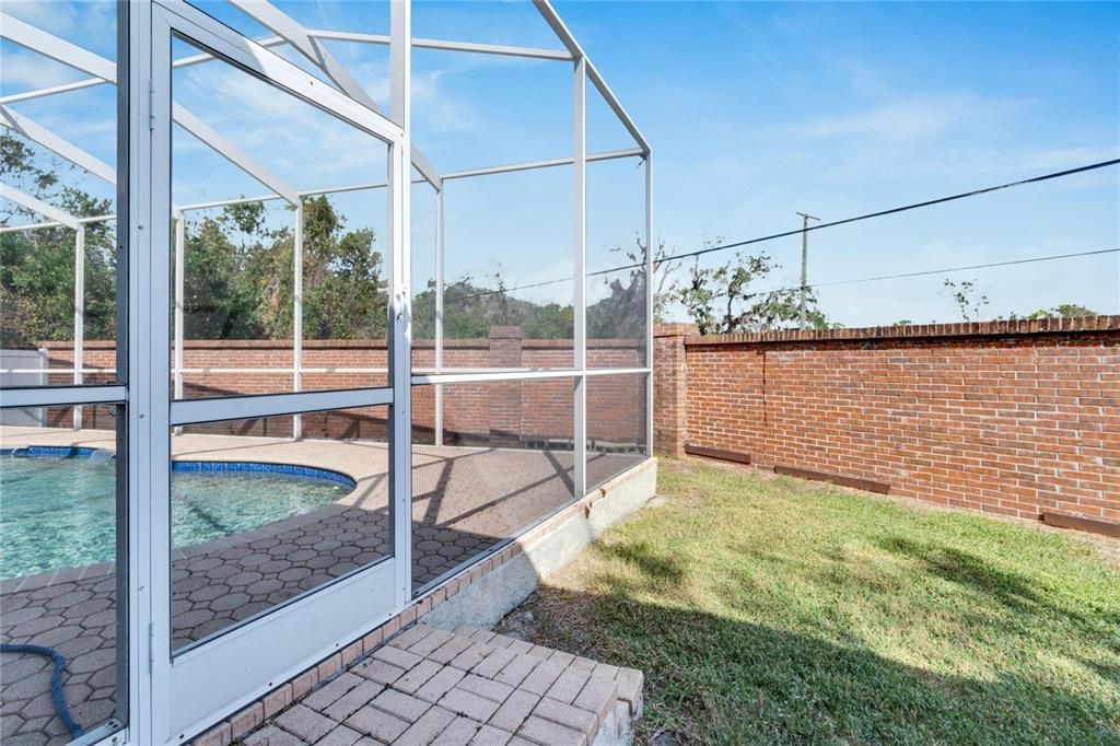 Screened Private Pool