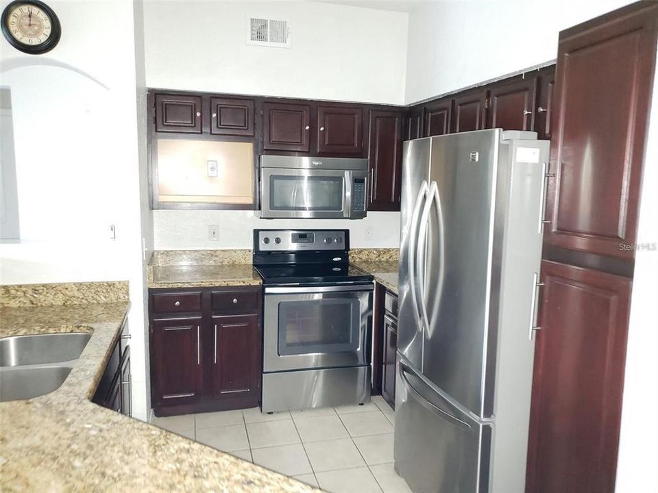 For Rent: $2,000 (3 beds, 2 baths, 1260 Square Feet)