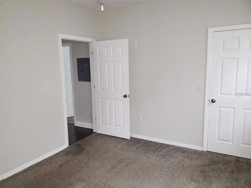 For Rent: $2,000 (3 beds, 2 baths, 1260 Square Feet)