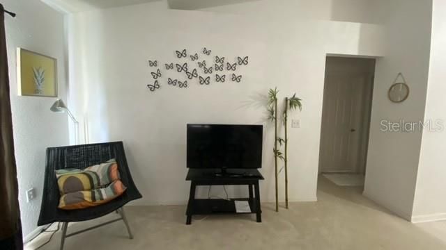 For Rent: $1,950 (3 beds, 2 baths, 1354 Square Feet)