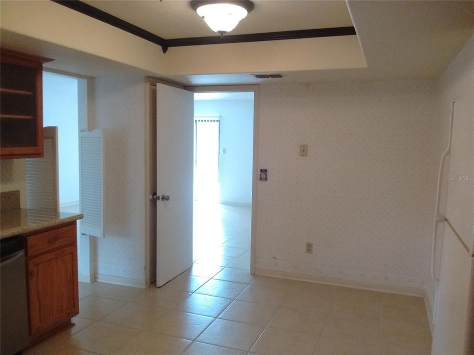 For Rent: $2,150 (3 beds, 2 baths, 1560 Square Feet)