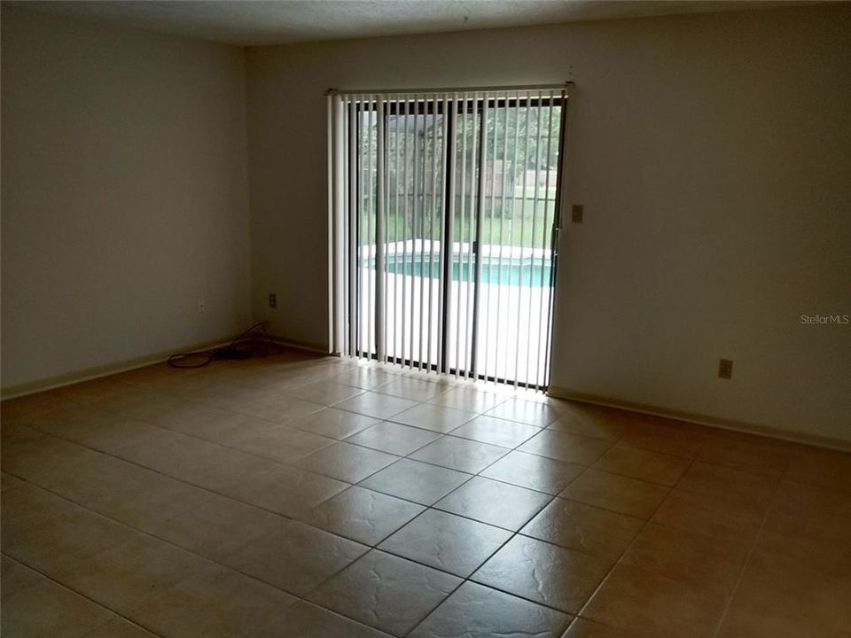 For Rent: $2,150 (3 beds, 2 baths, 1560 Square Feet)