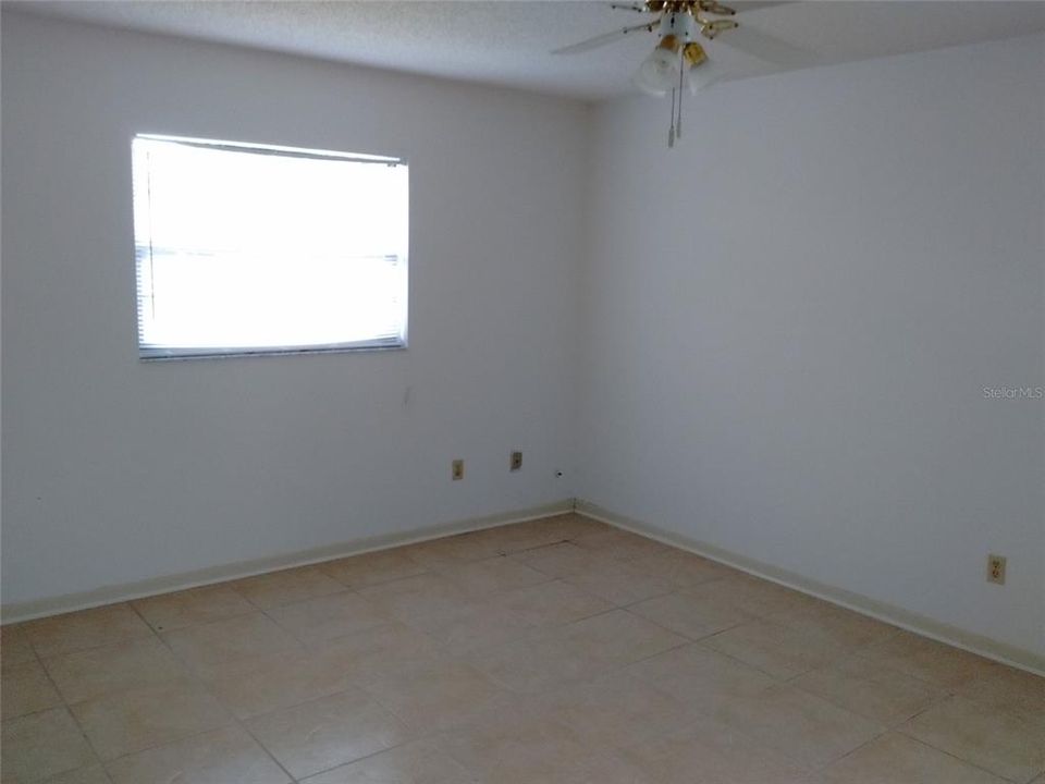 For Rent: $2,150 (3 beds, 2 baths, 1560 Square Feet)