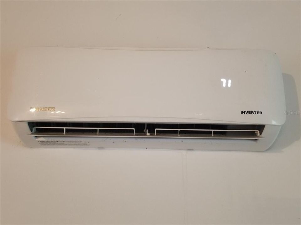 Split Air Conditioner & Heater