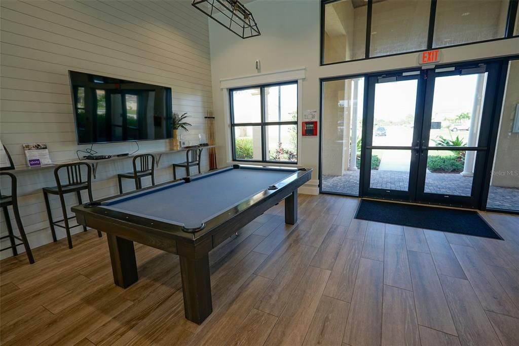 待售: $293,900 (3 贝兹, 2 浴室, 1417 平方英尺)