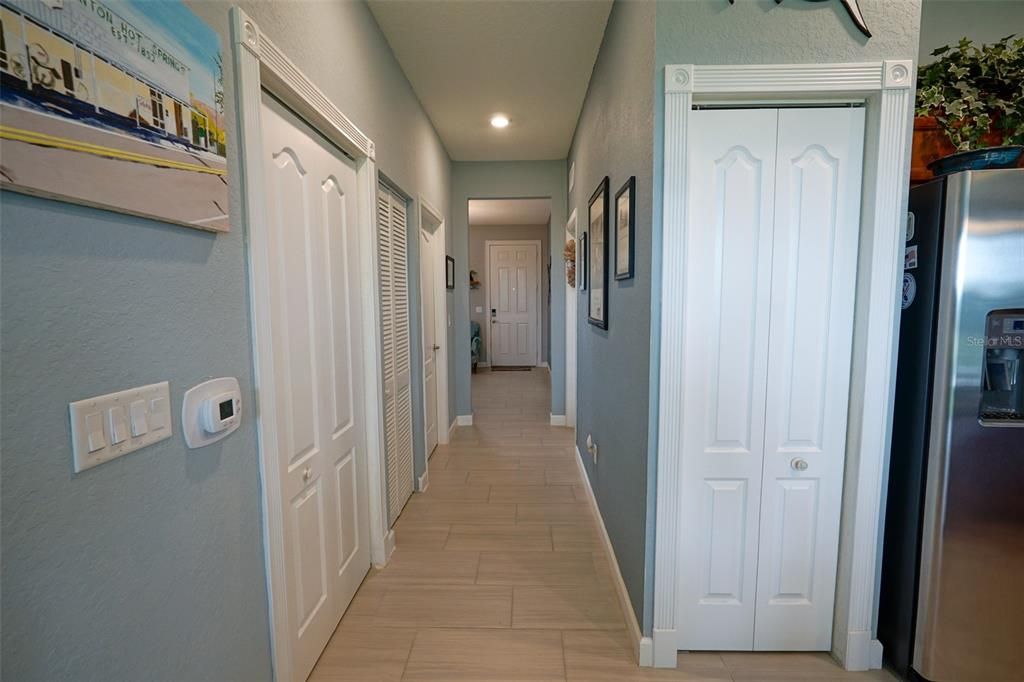 待售: $293,900 (3 贝兹, 2 浴室, 1417 平方英尺)