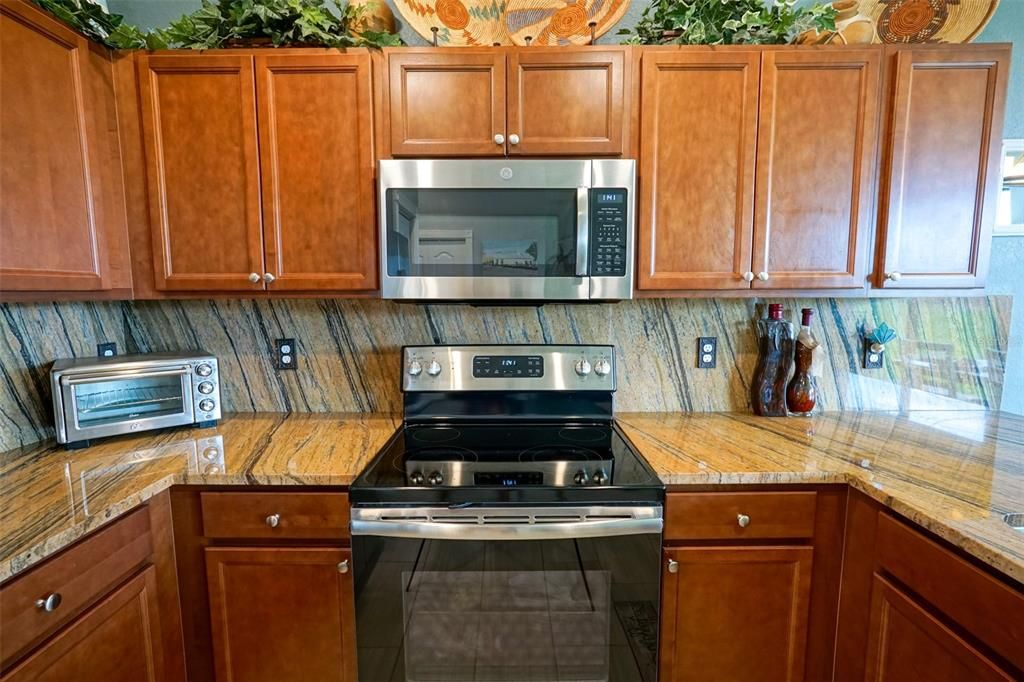 待售: $293,900 (3 贝兹, 2 浴室, 1417 平方英尺)