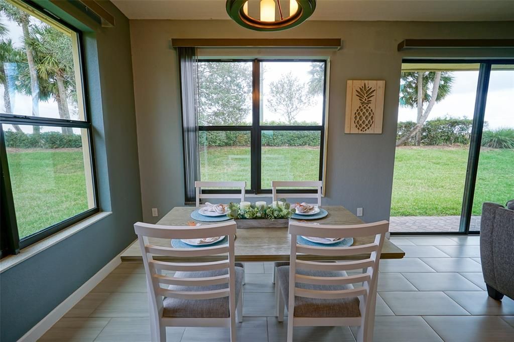 待售: $293,900 (3 贝兹, 2 浴室, 1417 平方英尺)