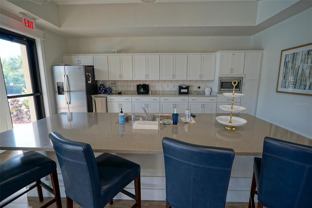 待售: $293,900 (3 贝兹, 2 浴室, 1417 平方英尺)