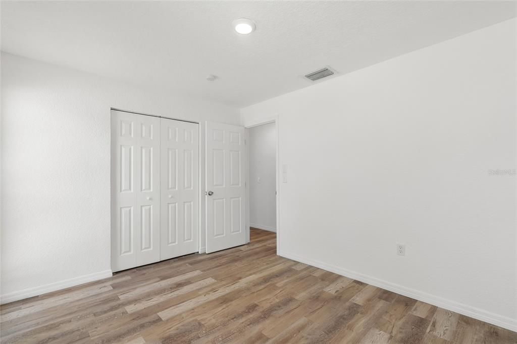 For Rent: $2,000 (2 beds, 2 baths, 999 Square Feet)