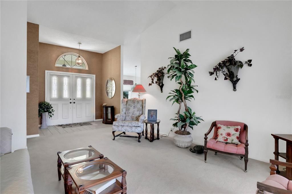 For Sale: $374,900 (3 beds, 2 baths, 2064 Square Feet)