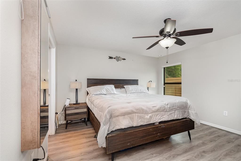 For Sale: $339,000 (3 beds, 2 baths, 1469 Square Feet)