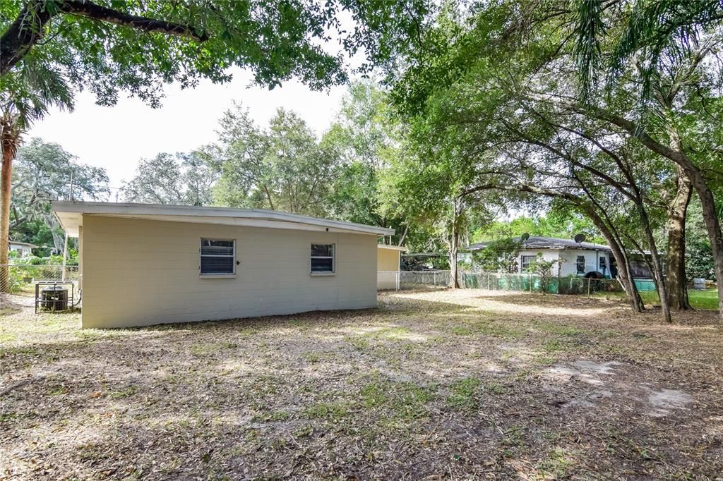 For Rent: $1,955 (4 beds, 1 baths, 1232 Square Feet)