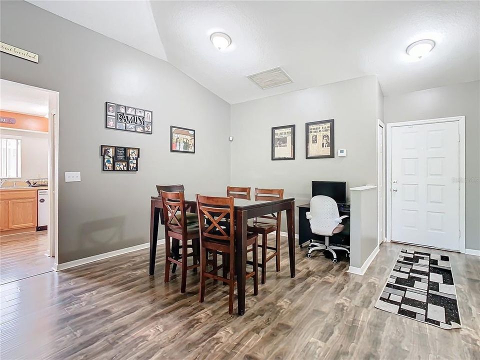 For Sale: $335,000 (4 beds, 2 baths, 1444 Square Feet)