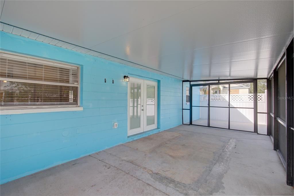 For Sale: $239,900 (3 beds, 2 baths, 1280 Square Feet)