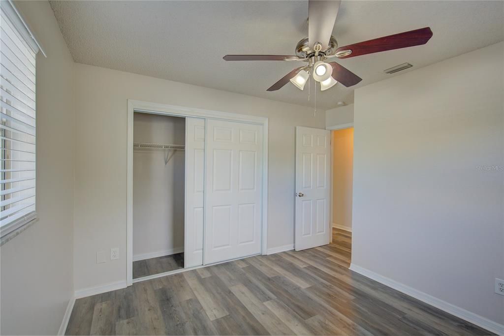 For Sale: $239,900 (3 beds, 2 baths, 1280 Square Feet)