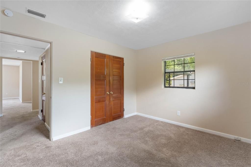 For Rent: $2,750 (3 beds, 1 baths, 1442 Square Feet)