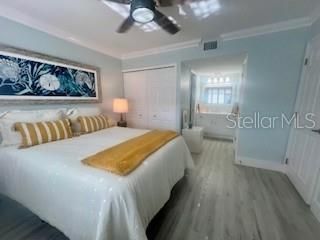 For Sale: $281,500 (2 beds, 2 baths, 1077 Square Feet)