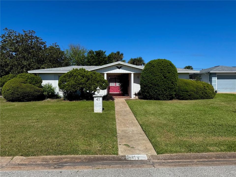 For Sale: $395,000 (3 beds, 2 baths, 1789 Square Feet)