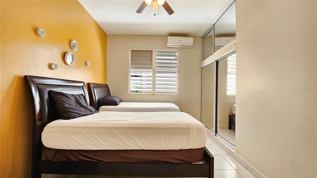 For Sale: $295,000 (8 beds, 0 baths, 3102 Square Feet)