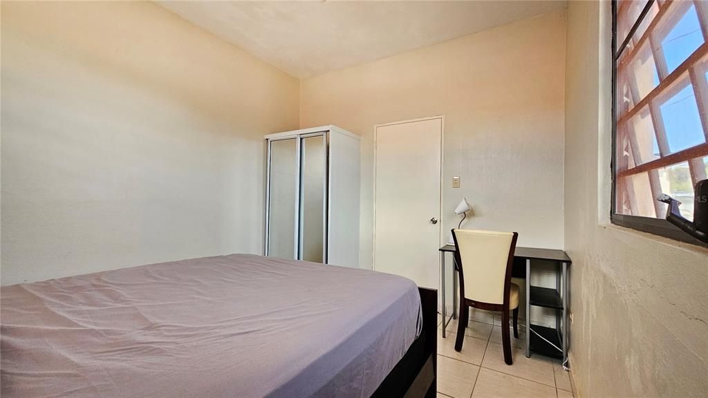 For Sale: $295,000 (8 beds, 0 baths, 3102 Square Feet)