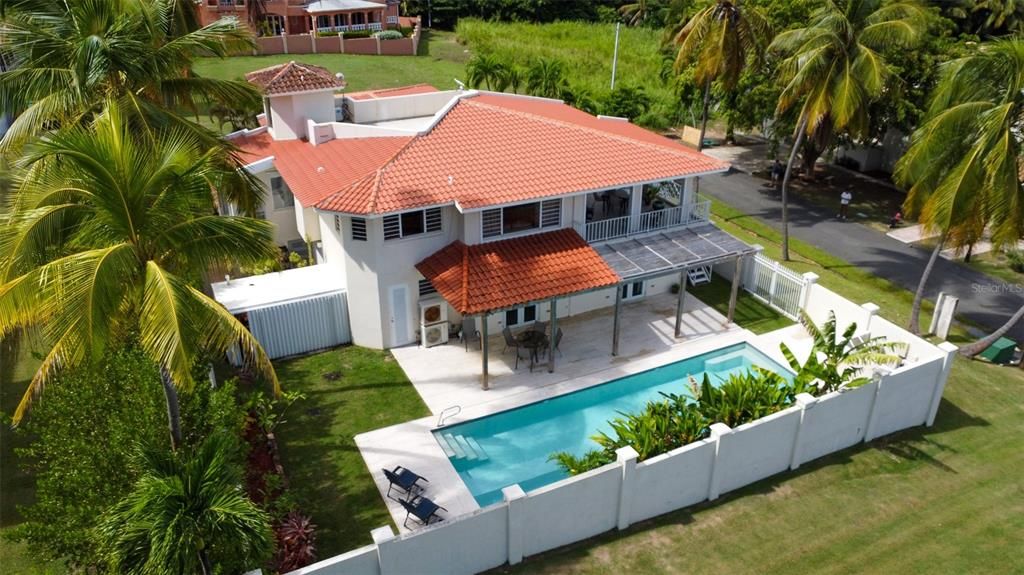 En Venta: $1,645,000 (5 camas, 3 baños, 3913 Pies cuadrados)