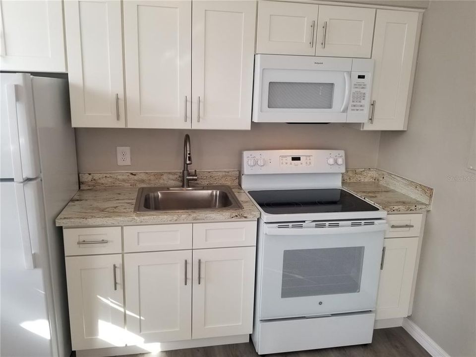 For Rent: $1,450 (1 beds, 1 baths, 500 Square Feet)