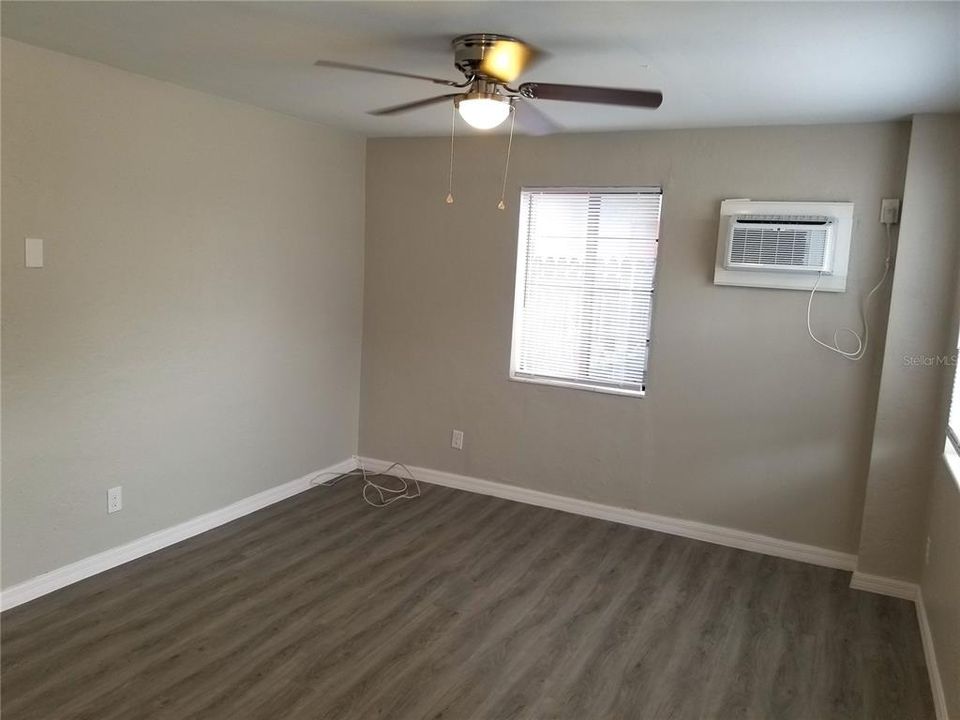 For Rent: $1,450 (1 beds, 1 baths, 500 Square Feet)