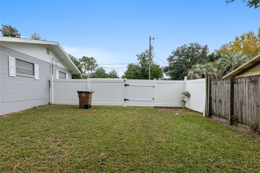 For Sale: $239,900 (3 beds, 2 baths, 1196 Square Feet)