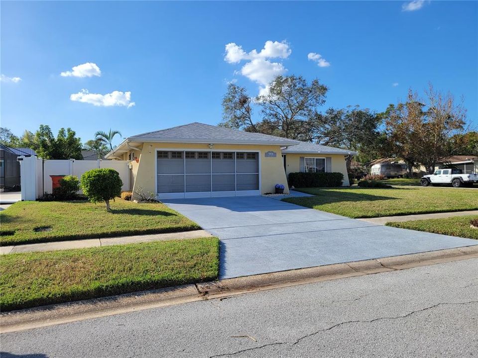 For Sale: $535,700 (3 beds, 2 baths, 1227 Square Feet)